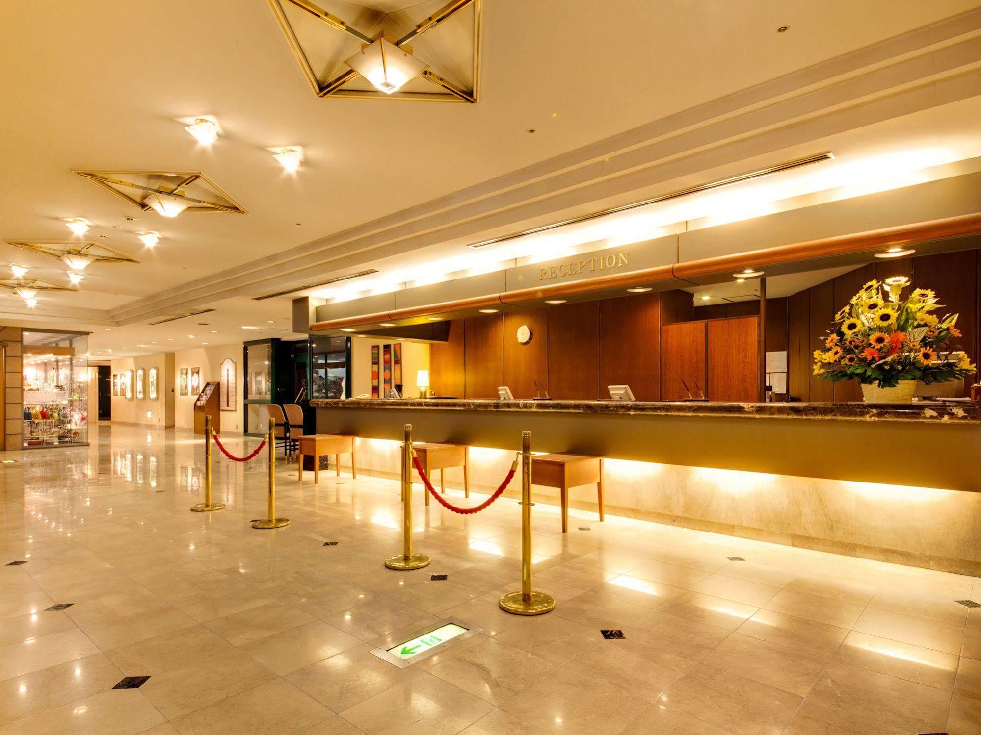 Hotel Pearl City Kobe Buitenkant foto